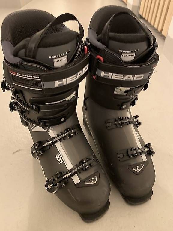 Head Scarpe da uomo: Gebrauchte HEAD Skischuhe Gr. 28.5 – Usato da Bleienbach venduto da sch_c5kx