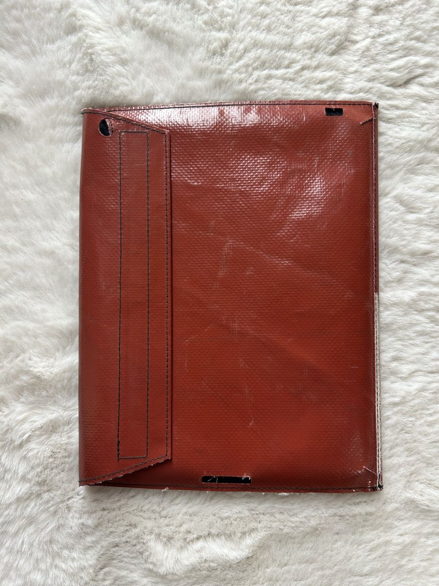 Freitag Covers & Taschen: Freitag Hülle Ipad – Gebraucht aus Aeschi b. Spiez von davidS744 2