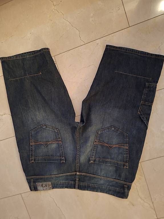 Jeans: Jeans Shorts Grösse 50 – Gebraucht aus Belp von ced_y8hx 3
