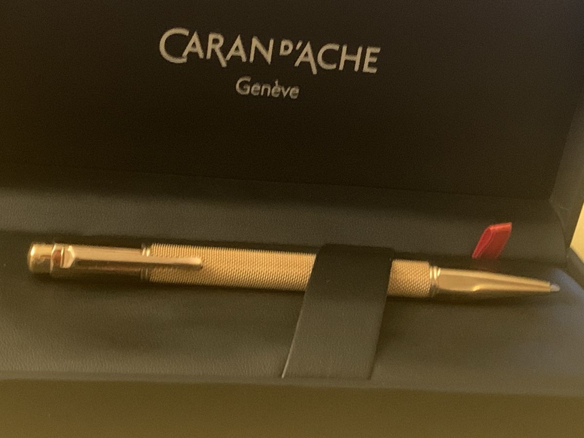 Caran D'Ache Stifte & Marker: Caran d'Ache Varius Ivanhoe penna sfera – Neu und originalverpackt aus Lugano von Edera49 3