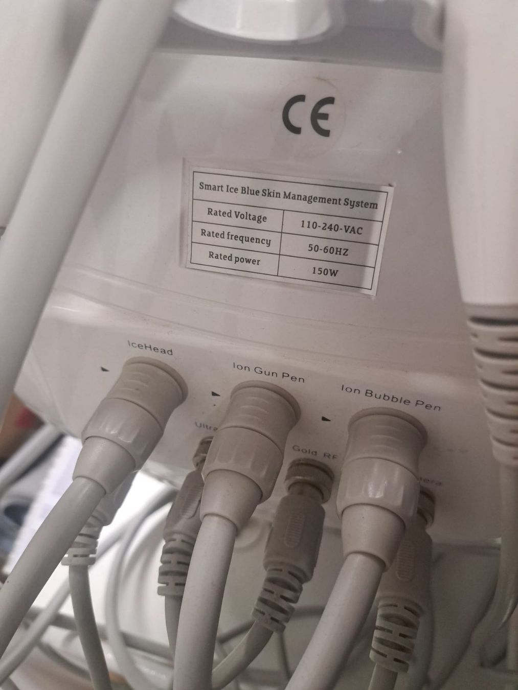 Attrezzature mediche: Gesichtsbehandlung, Hydro-Dermabrasion, Gesichtsanalysegerät – Usato da Wetzikon Zh venduto da club007 4