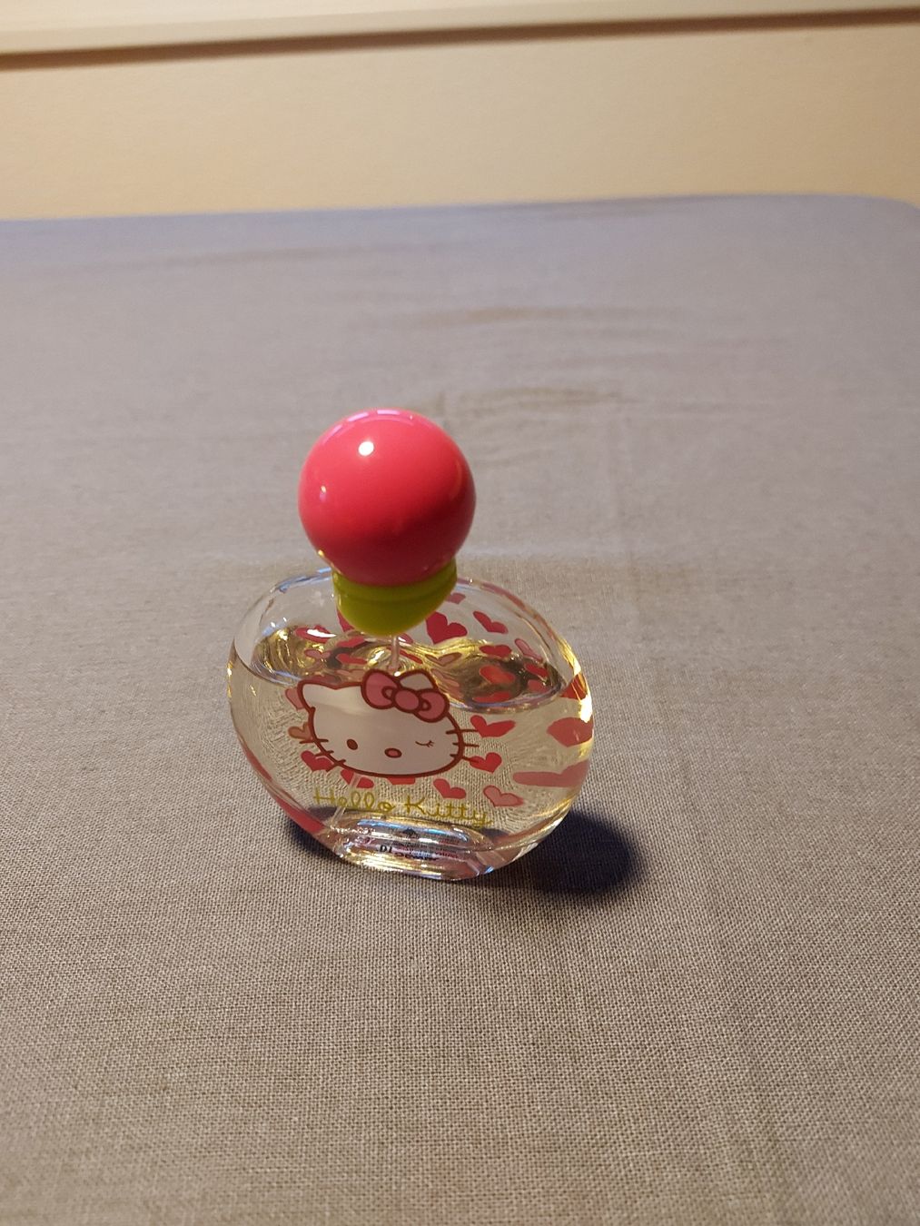 Profumi & Eau de Toilette: Parfum Hello Kitty pour enfant – Usato da VUADENS venduto da momy 1