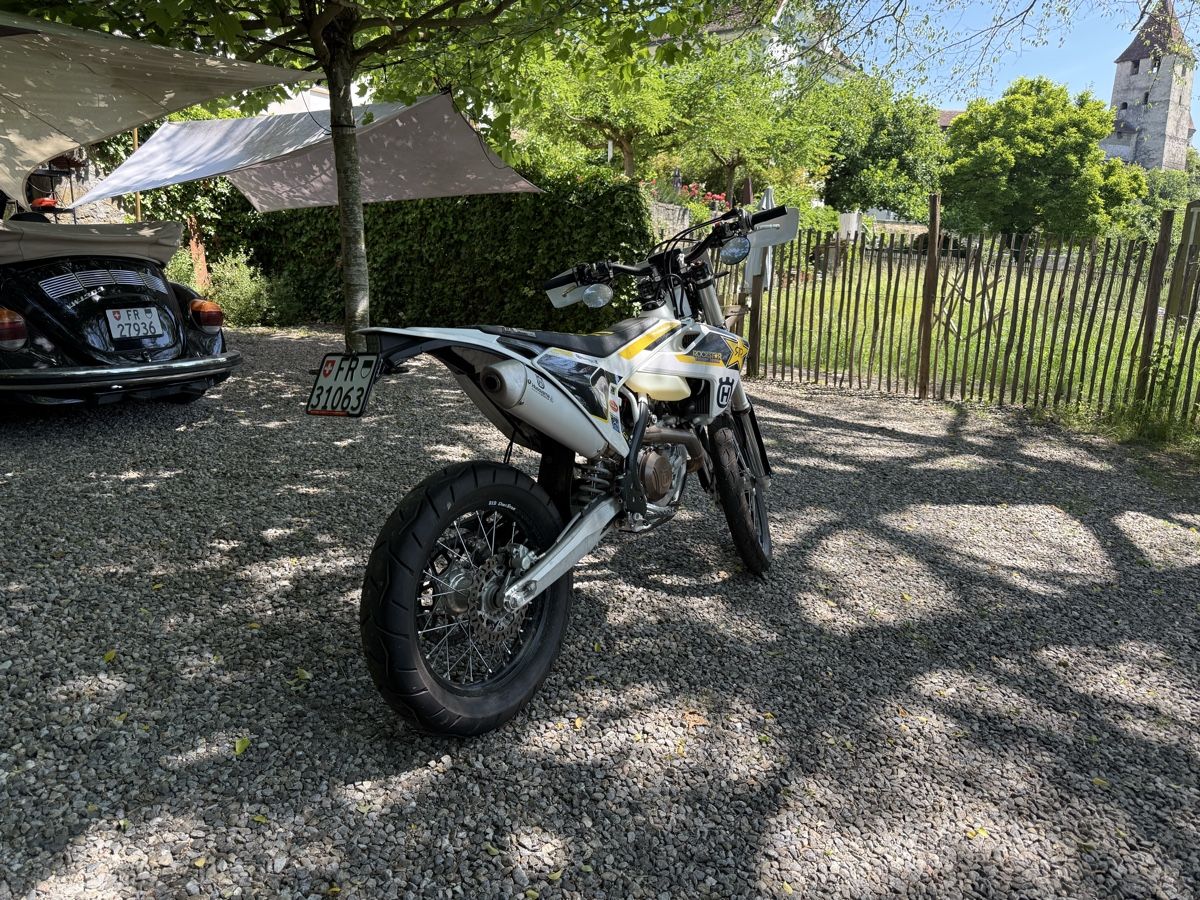 Husqvarna Enduro: Husqvarna FE 450 Mit 2 Reifensatz – Nuovo (secondo la descrizione) da Murten venduto da due_vfp8 3
