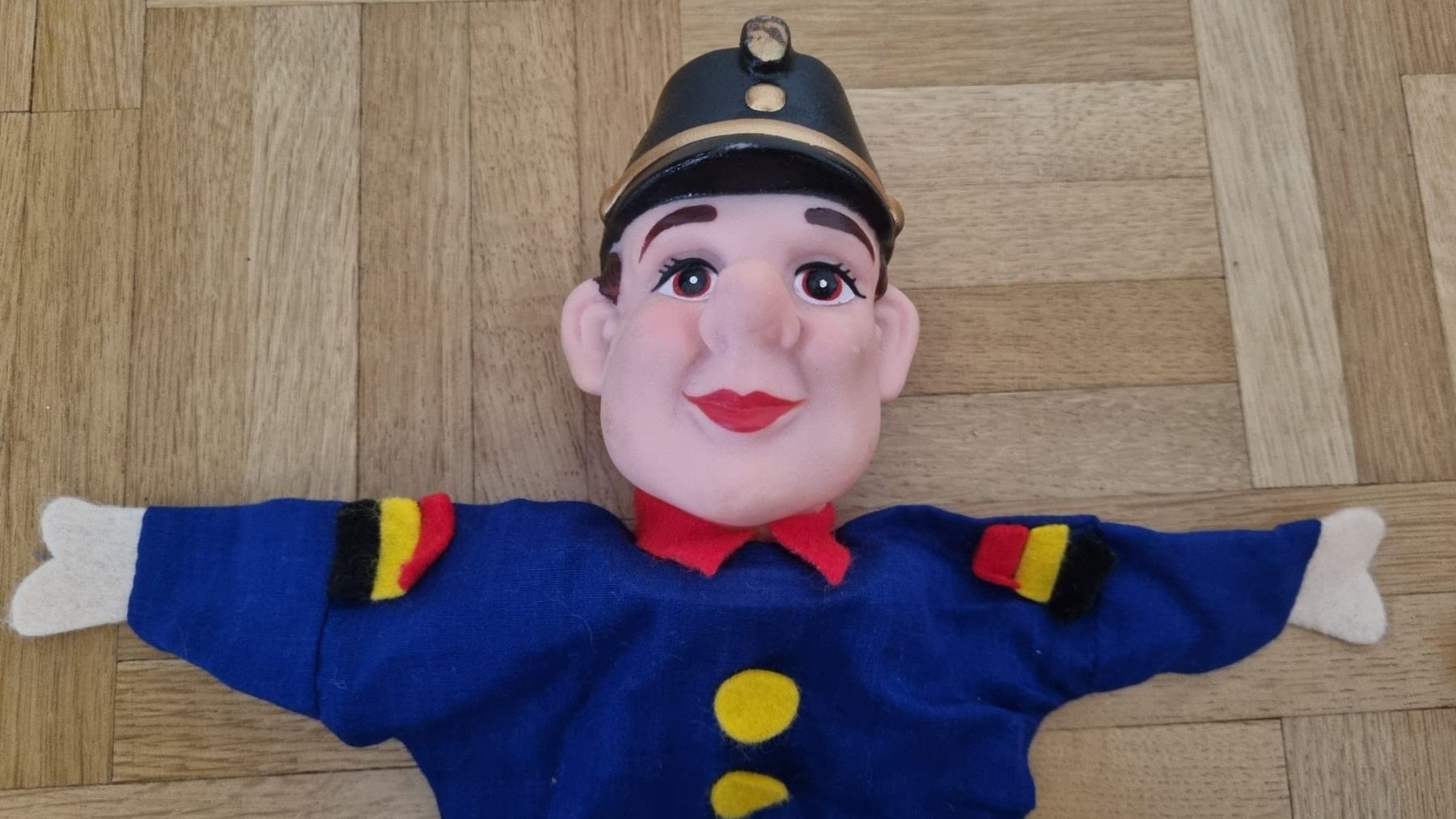 Bambole: Kasperlitheater Handpuppen-Set Kasperli – Usato da Wohlen AG venduto da liur007 3