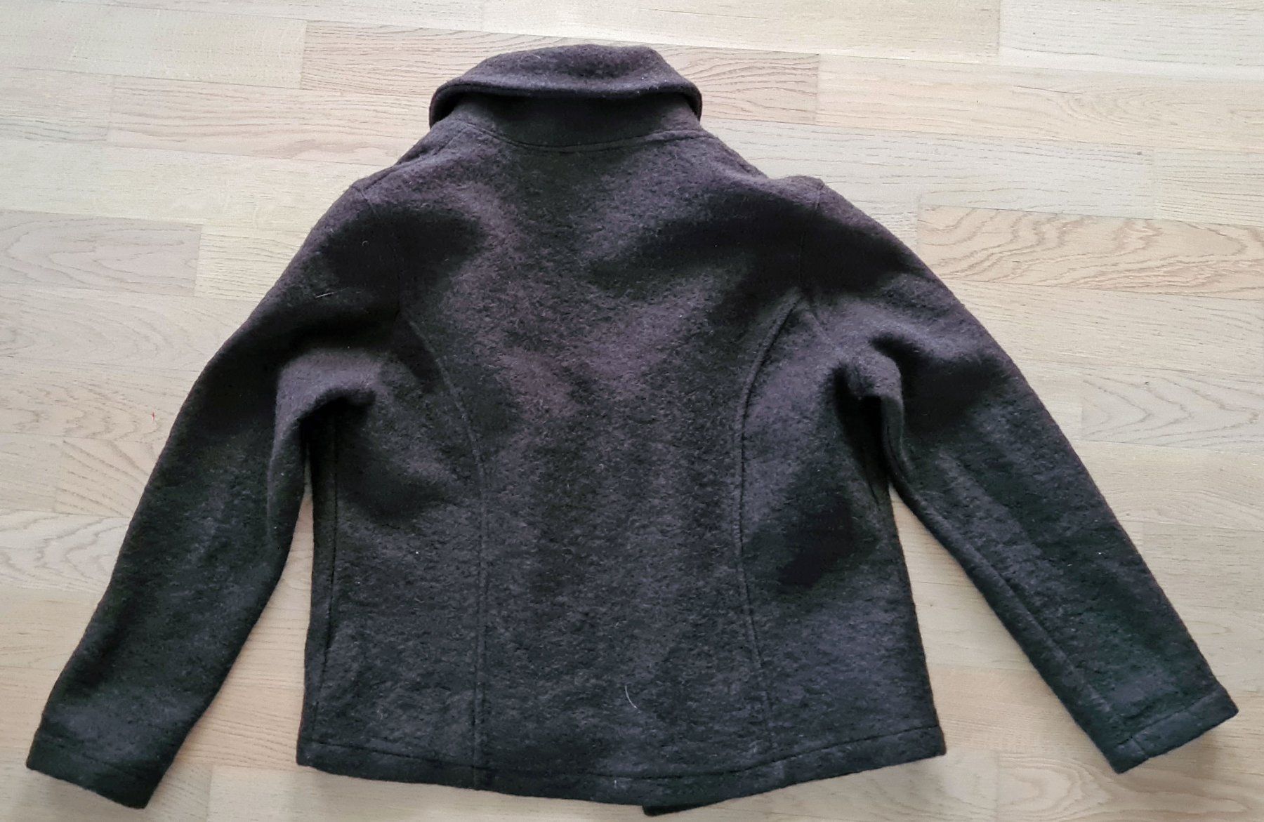 Vestes: Jacke – D'occasion à Islikon par EFH651 2