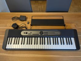 Casio LK-S450 Keyboard mit Pedal und Bluetooth-Adapter