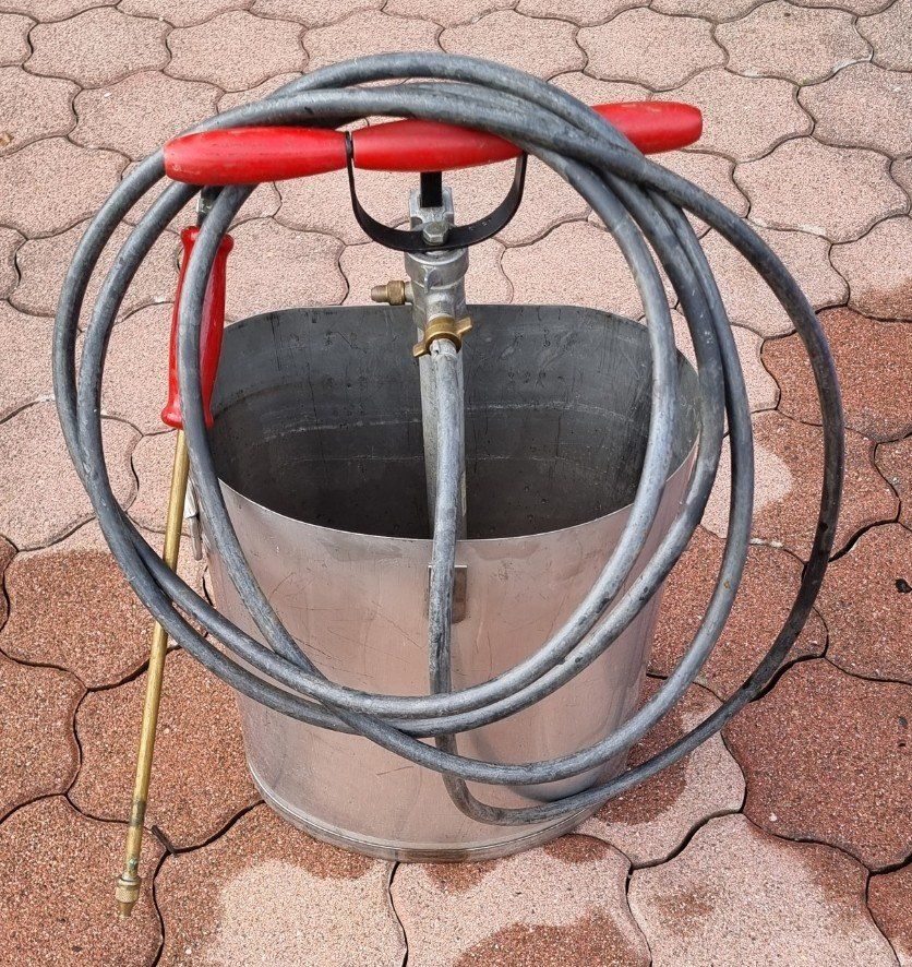 Alle Werkzeuge: Handspritzapparat Oldtimer – Gebraucht aus Zuzgen von ricard11 1