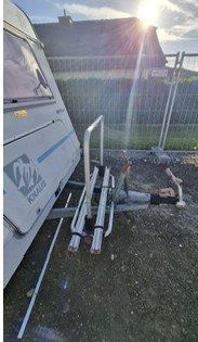 Knaus Veicoli da campeggio: Wohnwagen Knaus Azur 495 – Usato da Menziken venduto da CorinneKoller 9