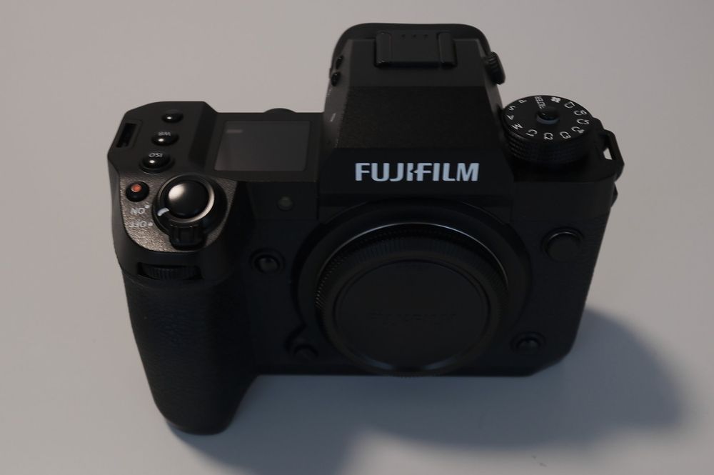 FUJIFILM X-H2 1