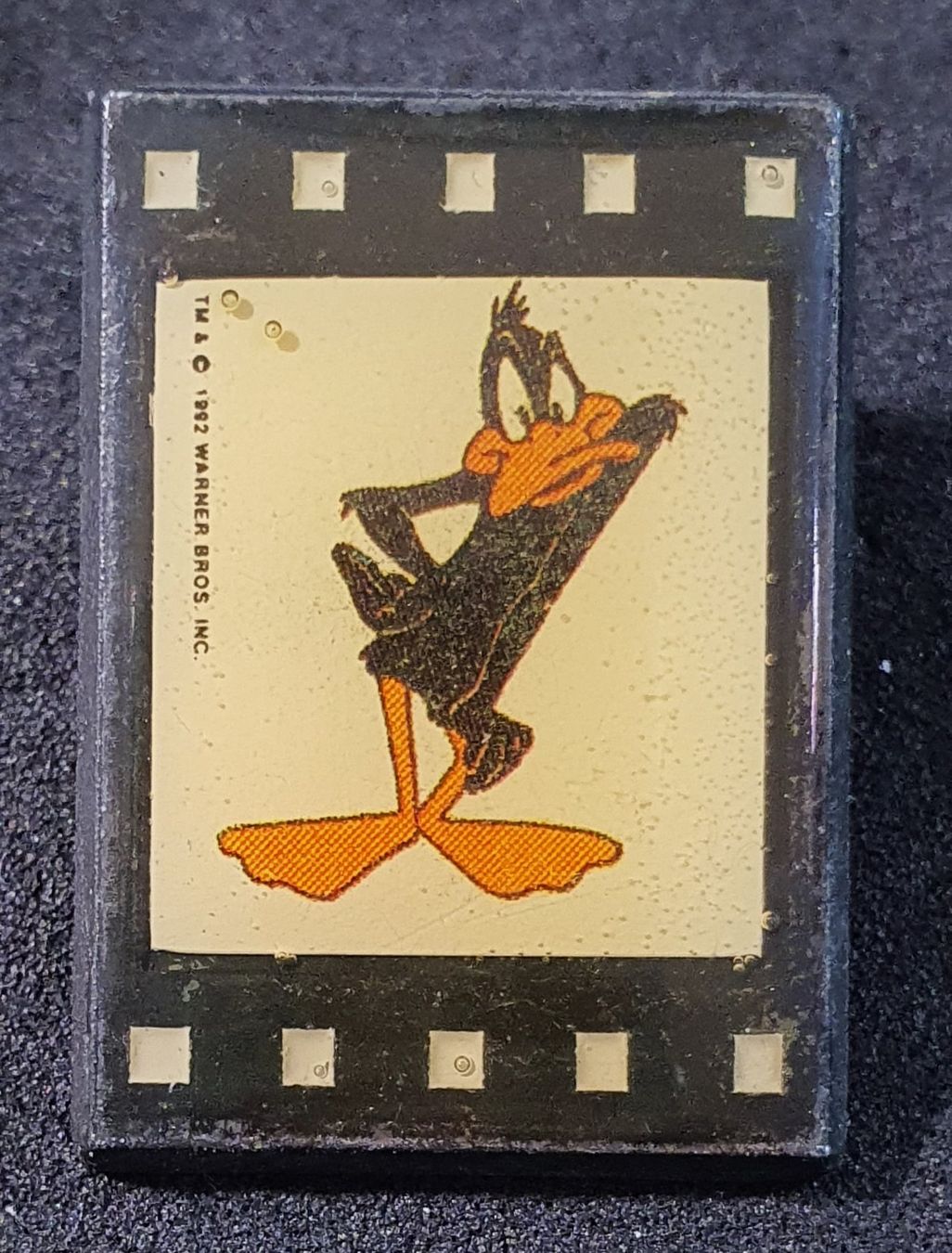 Placchette & Badge: BB676 - Pin Warner Bros Comic Figur - Daffy Duck – Usato da Reinach BL venduto da Boston-Verkauf