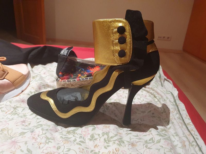 Prada Scarpe da donna: Escarpins Prada – Usato da Versoix venduto da wen_75xm 5