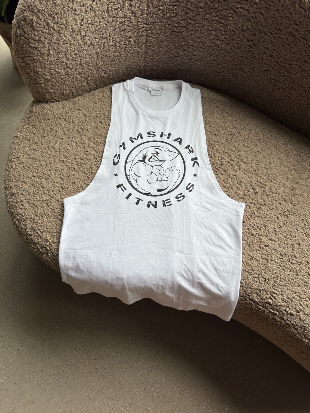 Gymshark T-shirt: Gymshark | Tanktop – Nuovo (secondo la descrizione) da Horgen venduto da onur_5 1