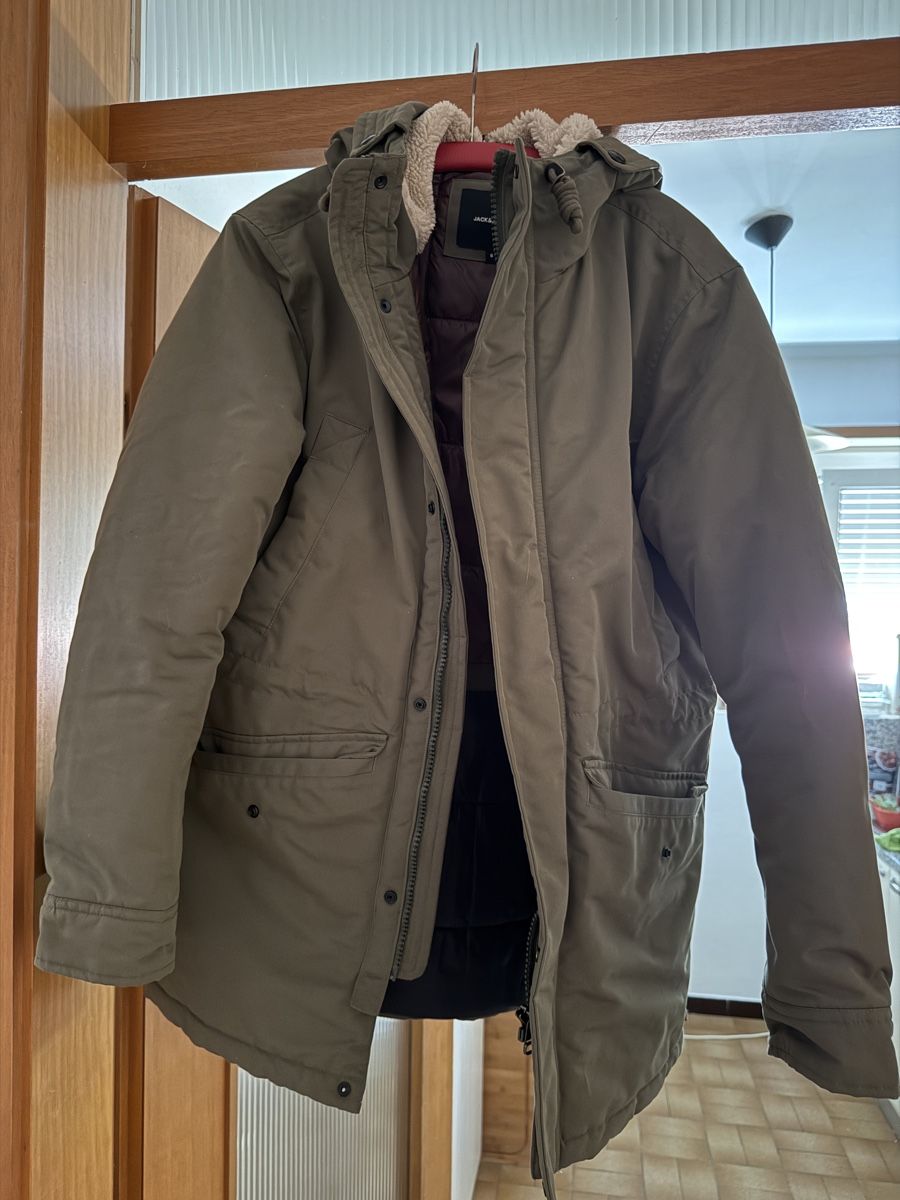 Jack & Jones Vestes: Vendo giacca UOMO – D'occasion à Arbedo par moc_5jkg