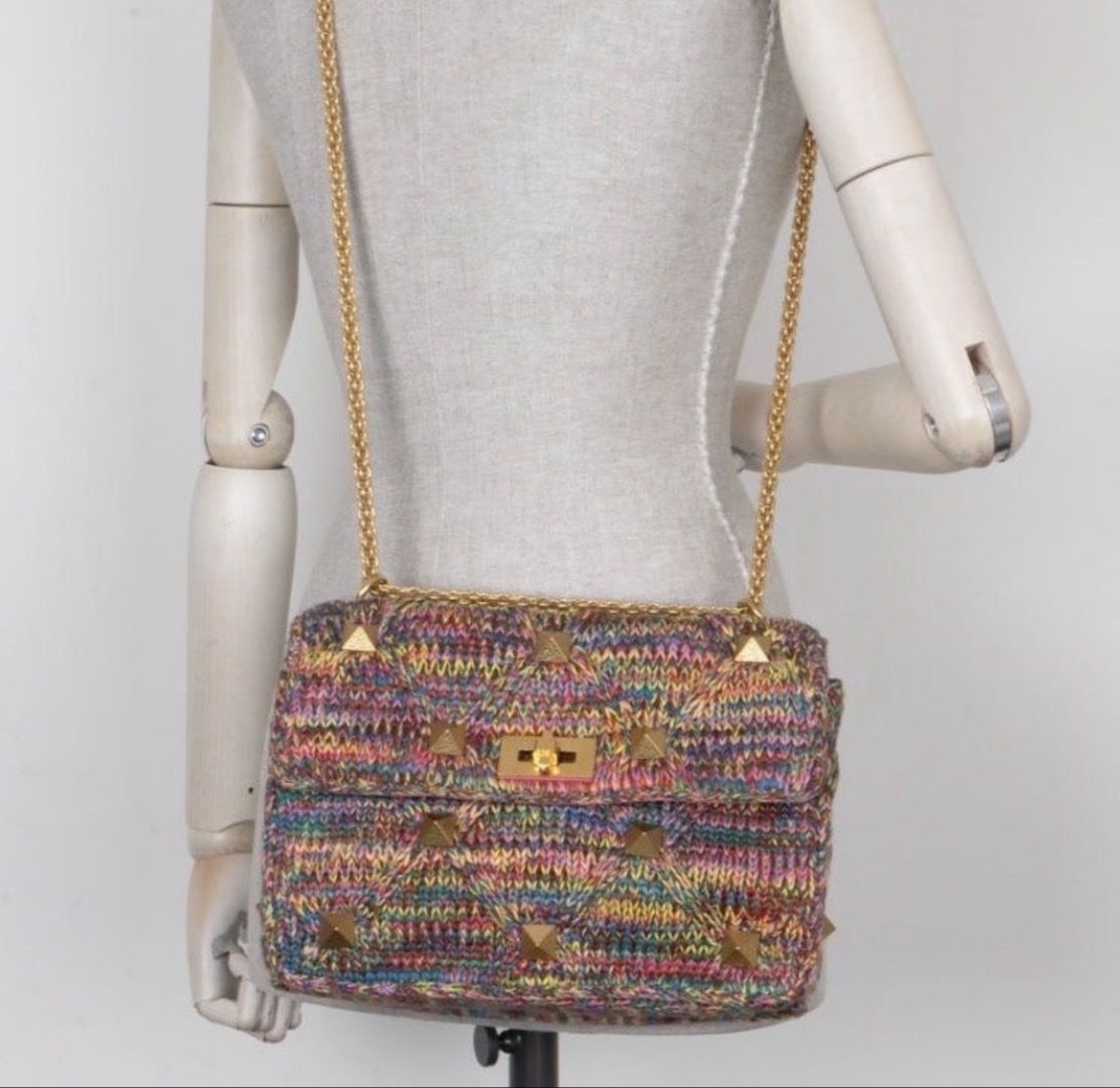 Valentino Taschen für Damen: Valentino Roman Stud Tweed Bag Multicolor – Gebraucht aus Uitikon Waldegg von sdman 1