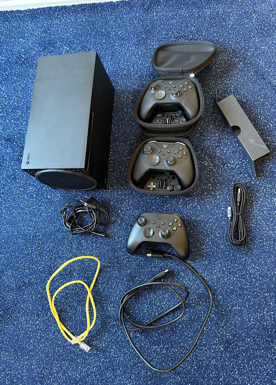 Microsoft Console: Xbox Series X 1TB + 3 Controller (1 Original+2Elite) VB – Usato da Zermatt venduto da yan_yh9r