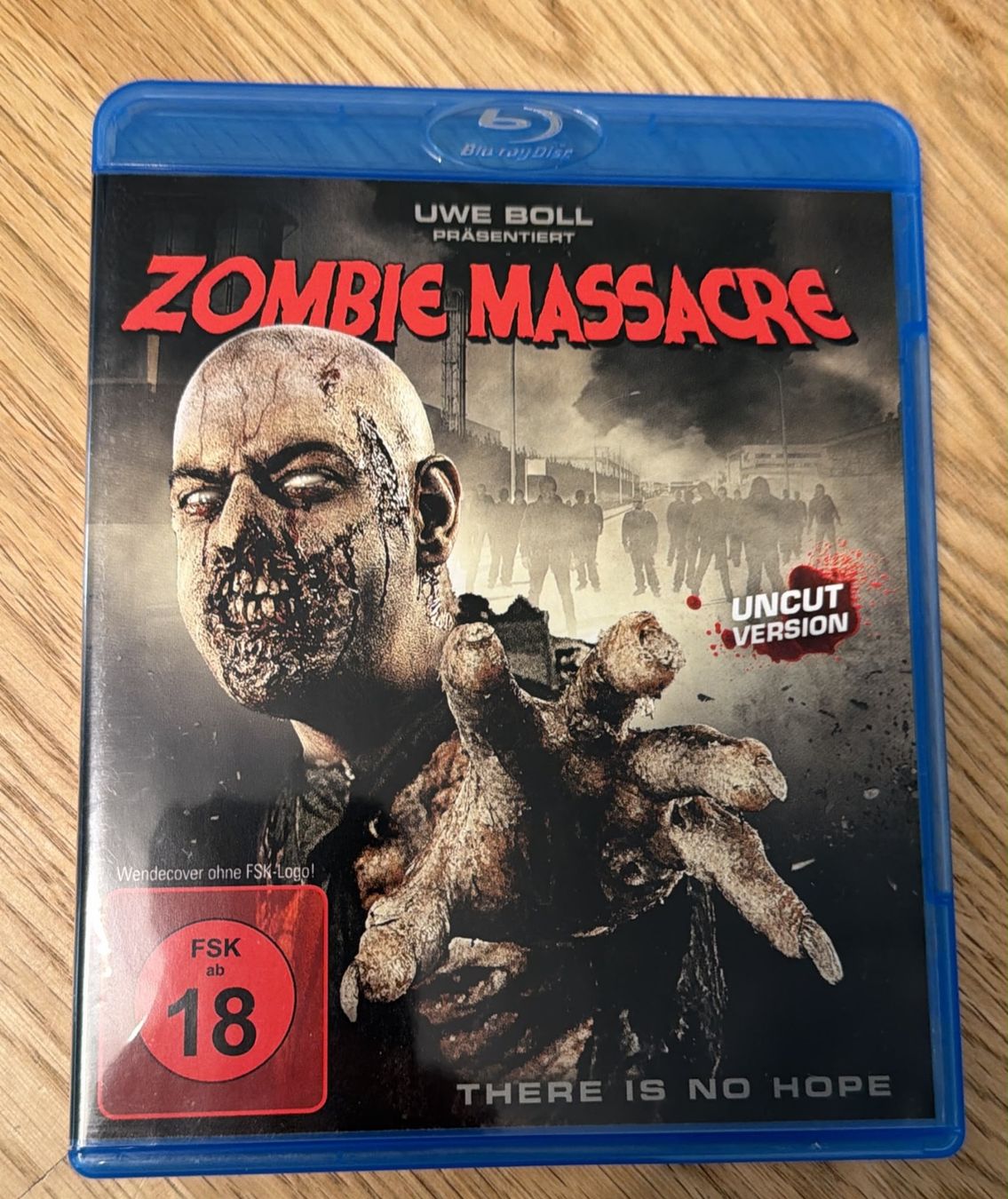Tutti i DVDs: ZOMBIE MASSACRE BLU-RAY UNCUT VERSION – Usato da Zürich venduto da freioccasionen