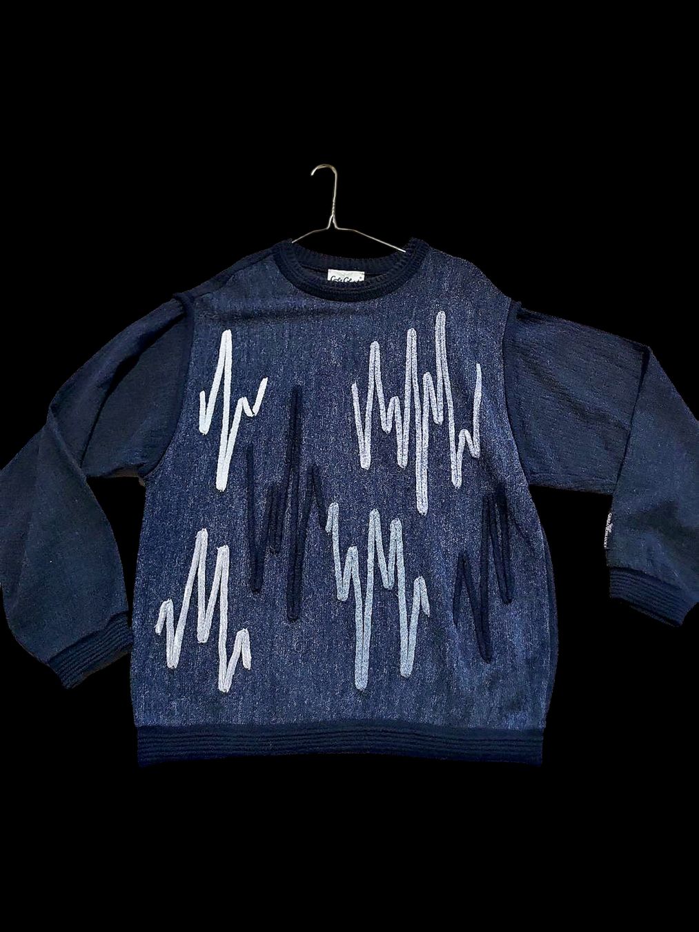 Carlo Colucci Maglioni & Felpe: Carlo Colucci Schwarzer Pullover mit grauem, abstraktem – Usato da Zug venduto da vinokilo 1