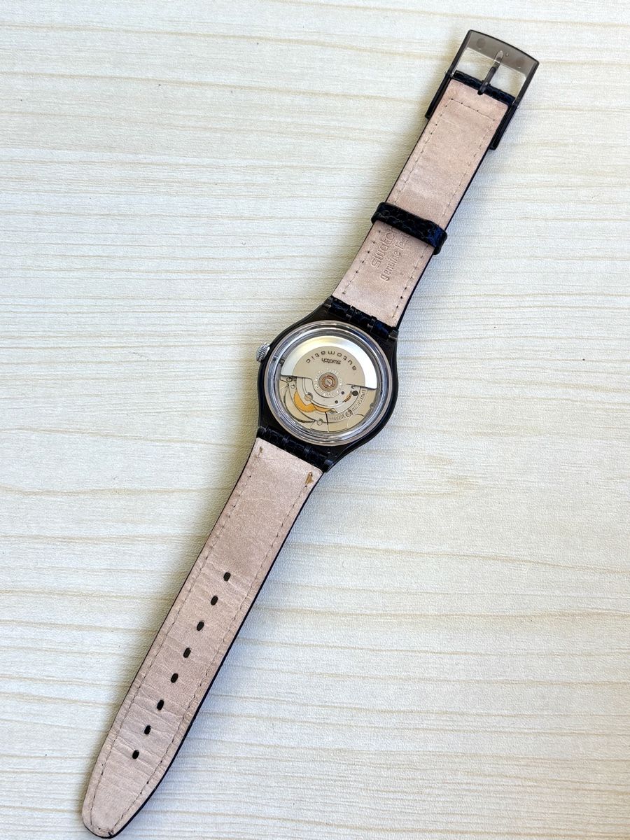 Swatch Montres: Swatch Automatic Uhr schwarz mit Box  – D'occasion à Grenchen par chththl 7