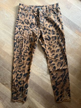 Tolle Leoparden-Jeans von Marc Cain