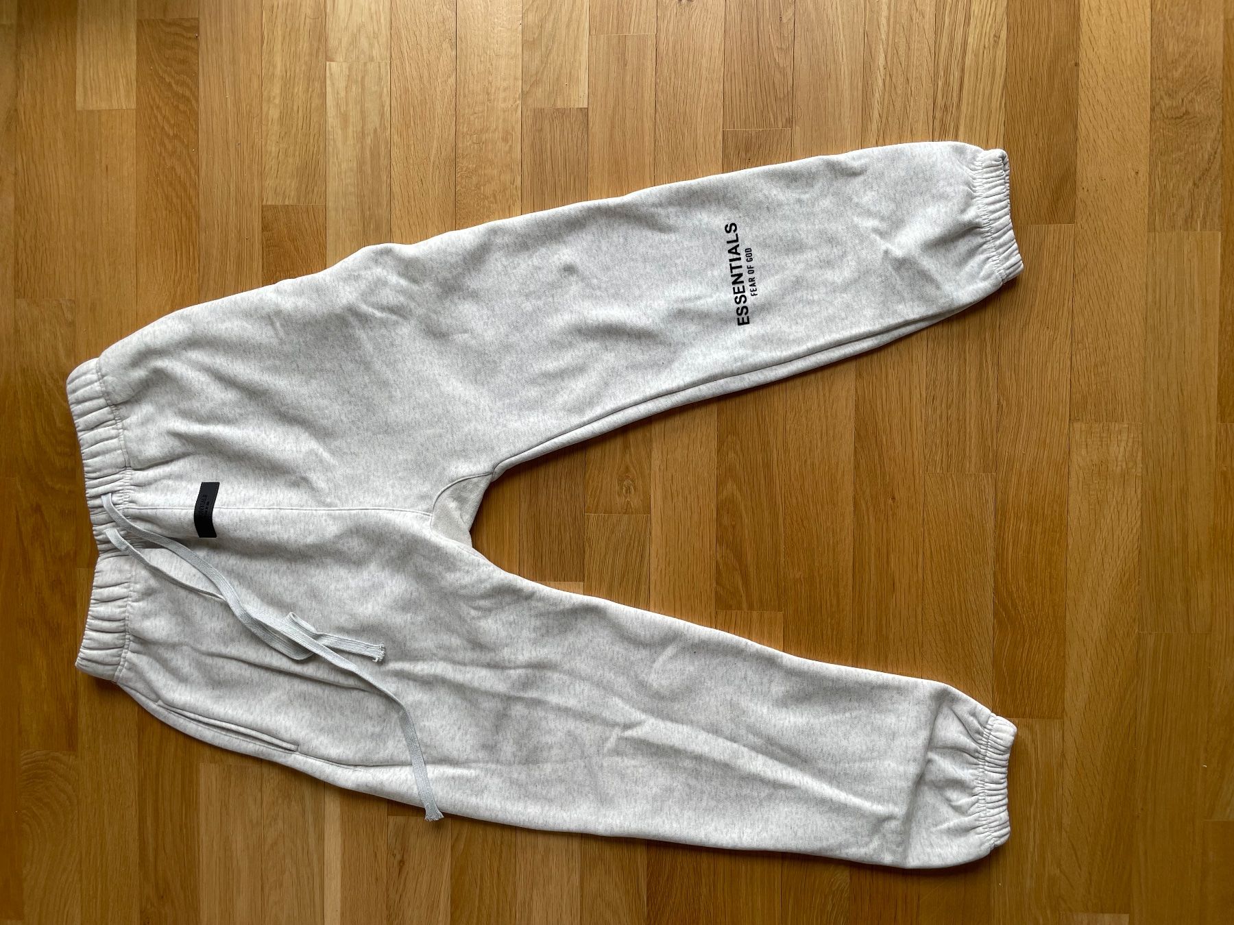 Fear of God Pantalons: Essentials Jogginghose – Neuf (Voir description) à Bern par marina.porobic
