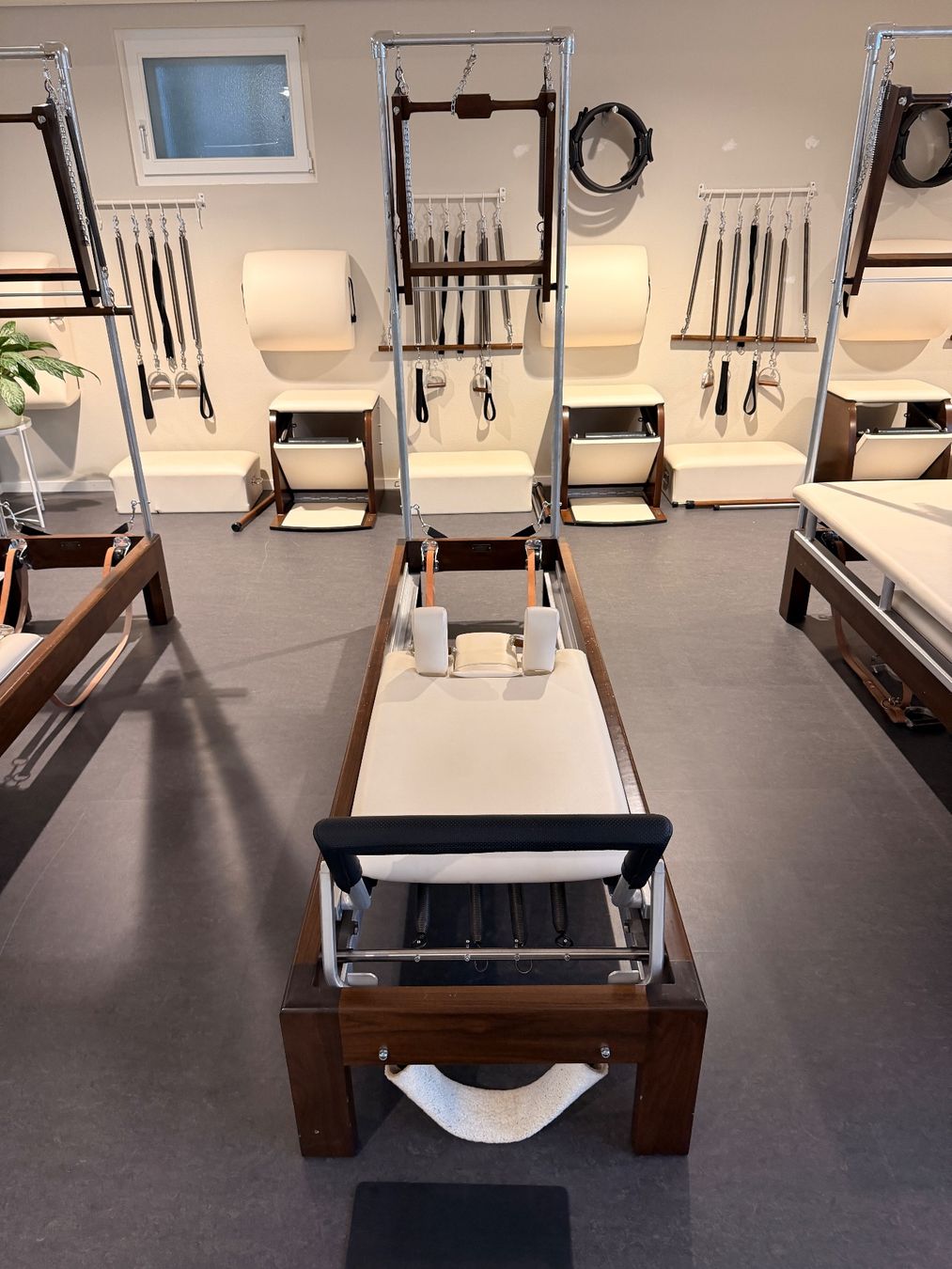 Hometrainer: 1x Pilates Reformer / Tower Combination – Usato da Zug venduto da rwey6300 1
