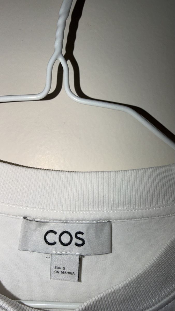 Cos Top: COS LONG-SLEEVE TOP – Usato da Genève venduto da yav_9r9f 2