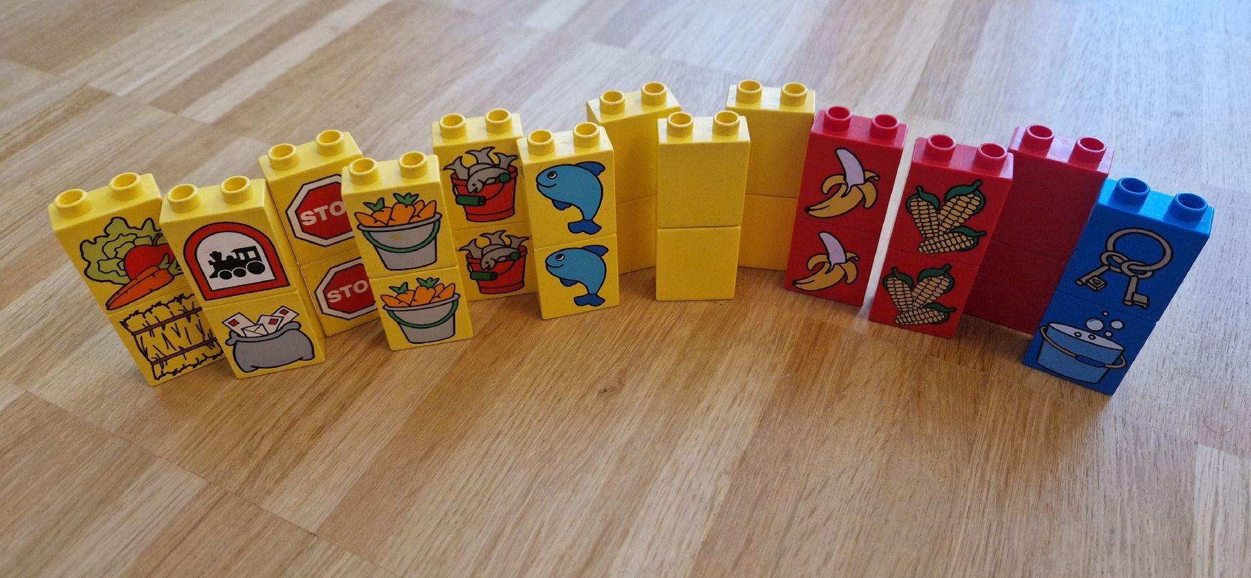 Lego Baukästen: Vintage Lego Duplo Teile – Gebraucht aus Riehen von Aconitum