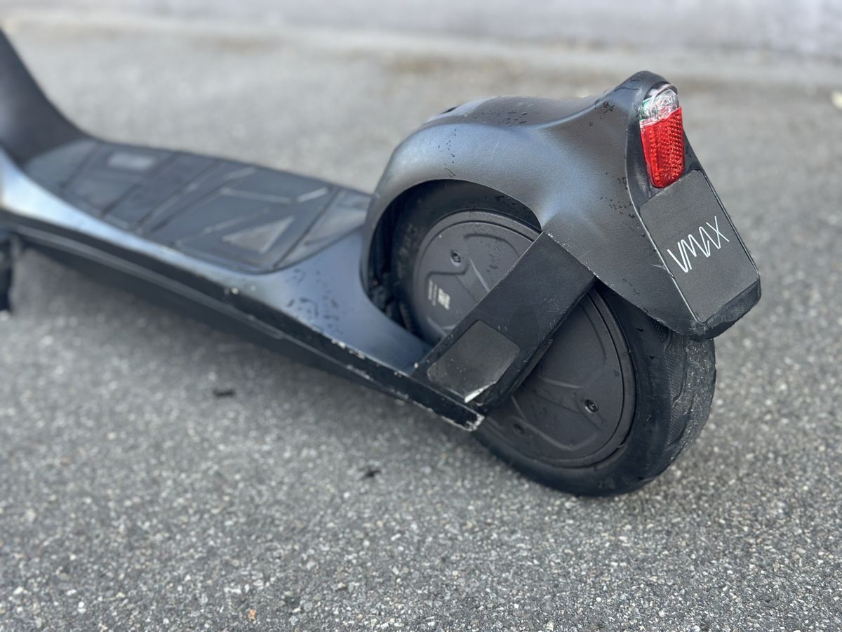 VMAX Kickboard: Electric Scooter VMAX VX1 – D'occasion à Aarau par bikestones 1