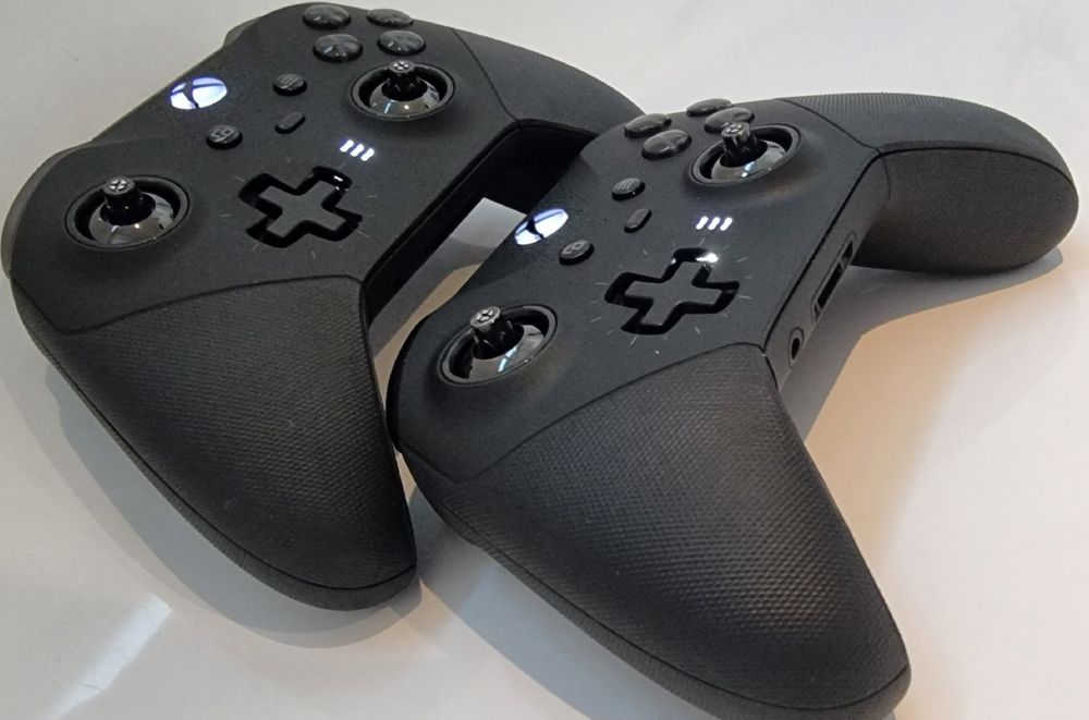 XBOX Elite2 Controller(2 Stück) | Kaufen auf Ricardo