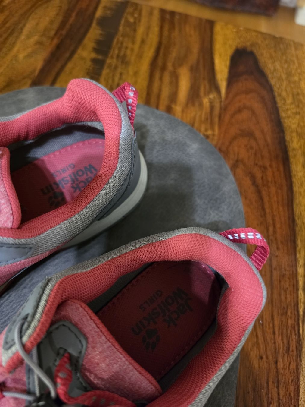 Jack Wolfskin Scarpe da donna: Jack Wolfskin Mädchen Wanderschuhe Pink Grau Grösse 38 – Usato da Basel venduto da Puchi2015 2