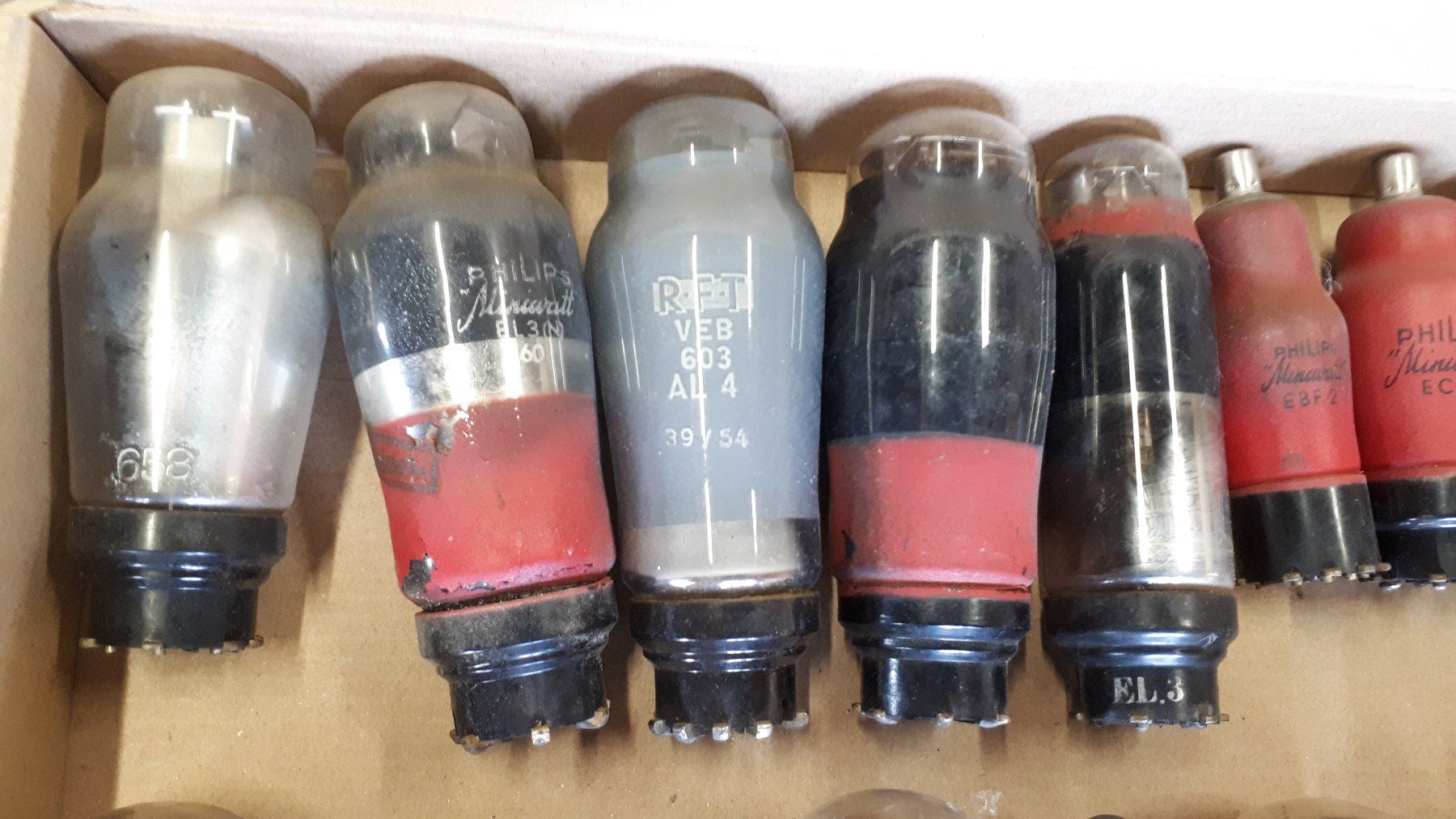 Componenti elettronici: Radio Röhren Konvolut – Difettoso da Madiswil venduto da 20gls 1