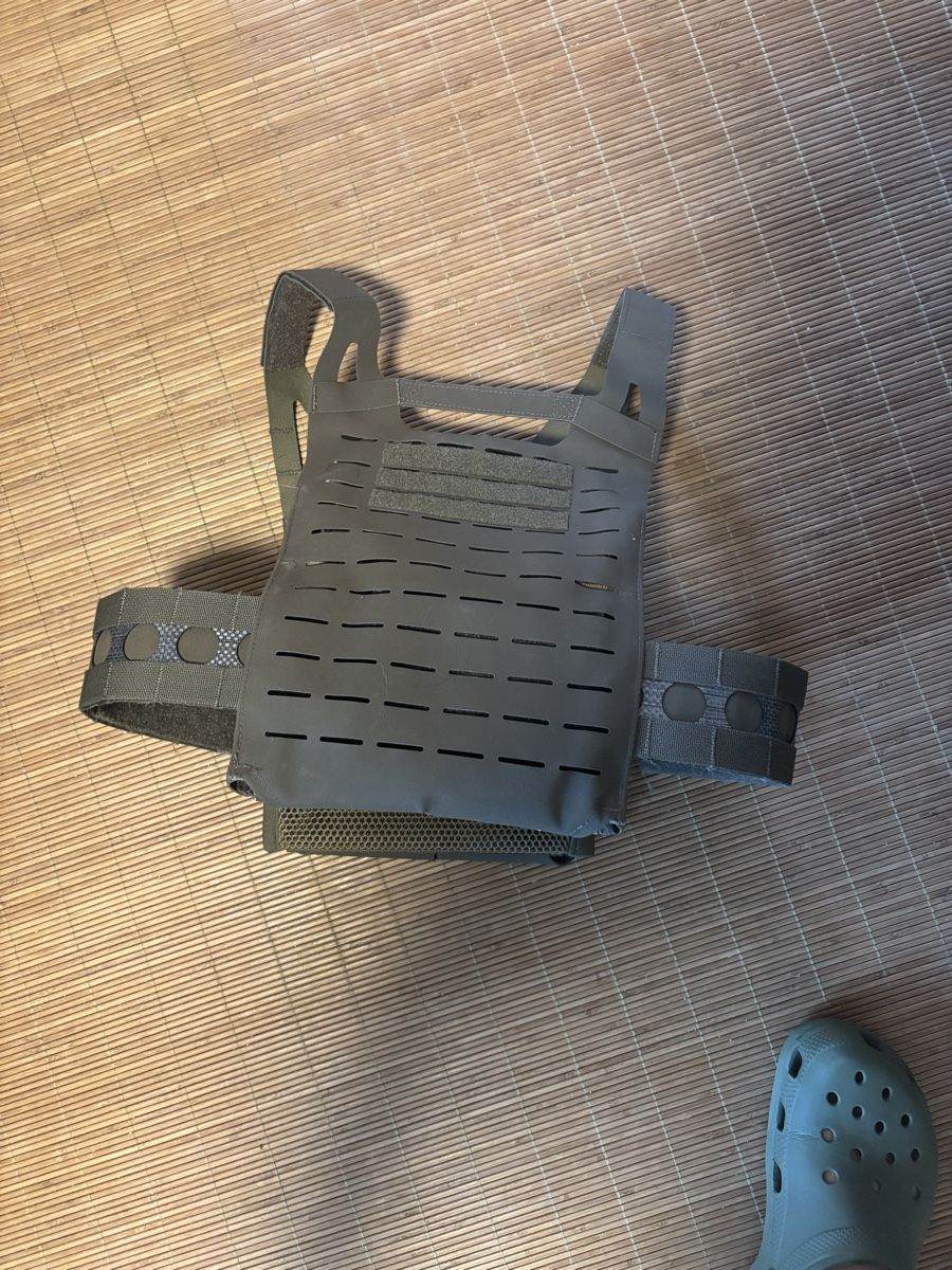 Uniformi: Airsoft Plattenträger  – Usato da St. Gallen venduto da nei_w25x 1