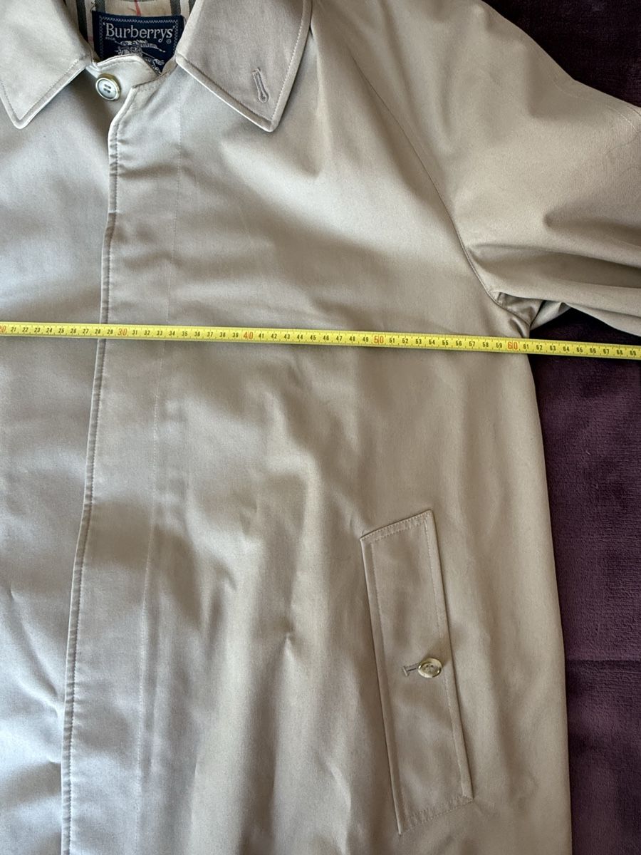 Burberry Cappotti: Trench-coat Burberry beige classique – Usato da Monthey venduto da Joseph-29 7