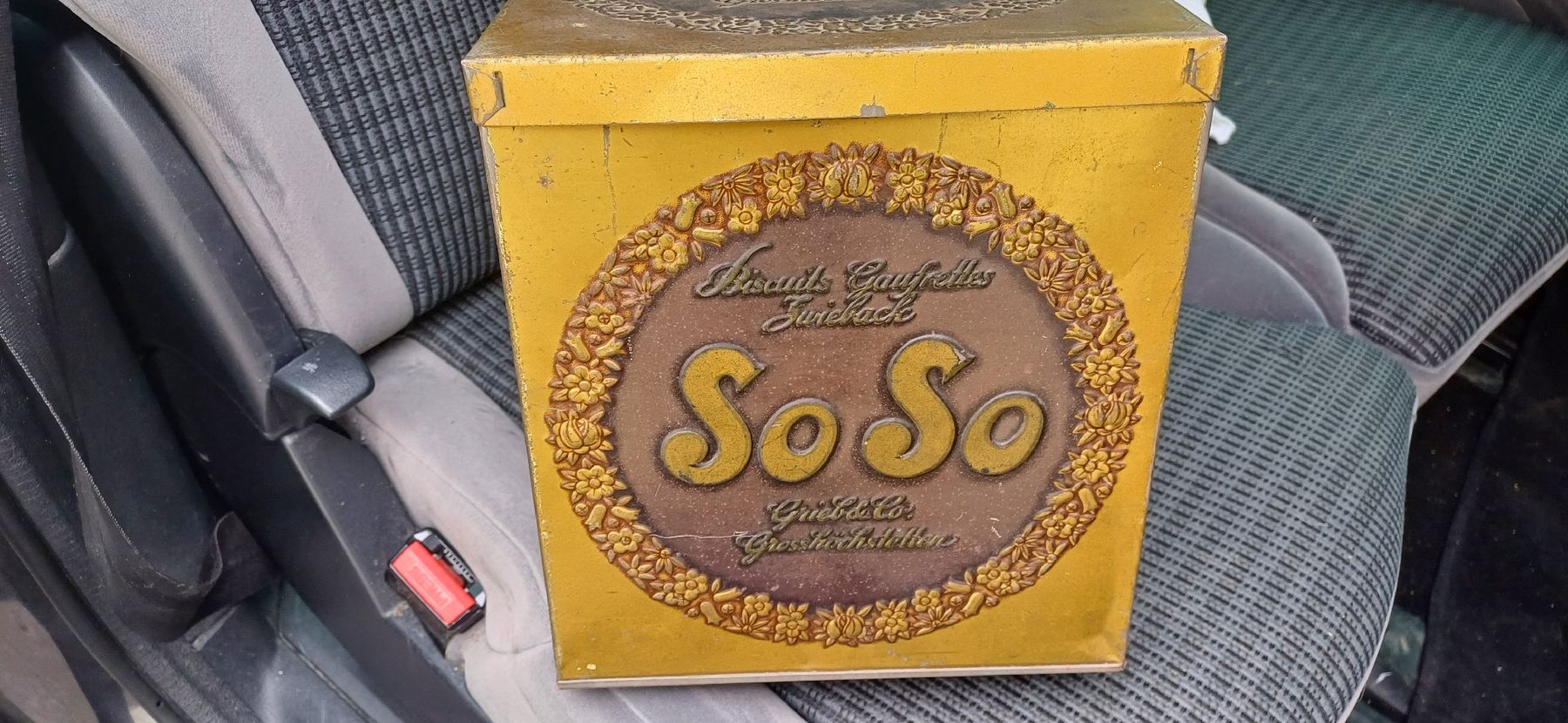 Tutte le decorazioni: SoSo Biscuits Dose Blechdose Vintage Sammler – Usato da Flawil venduto da Pinkmalibu