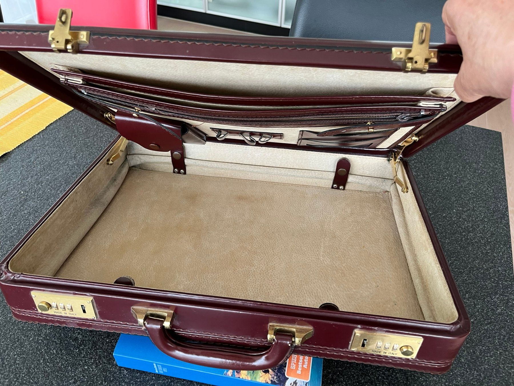 Valises & Sacs: Aktenköfferli – D'occasion à Muri AG par bimasent 1