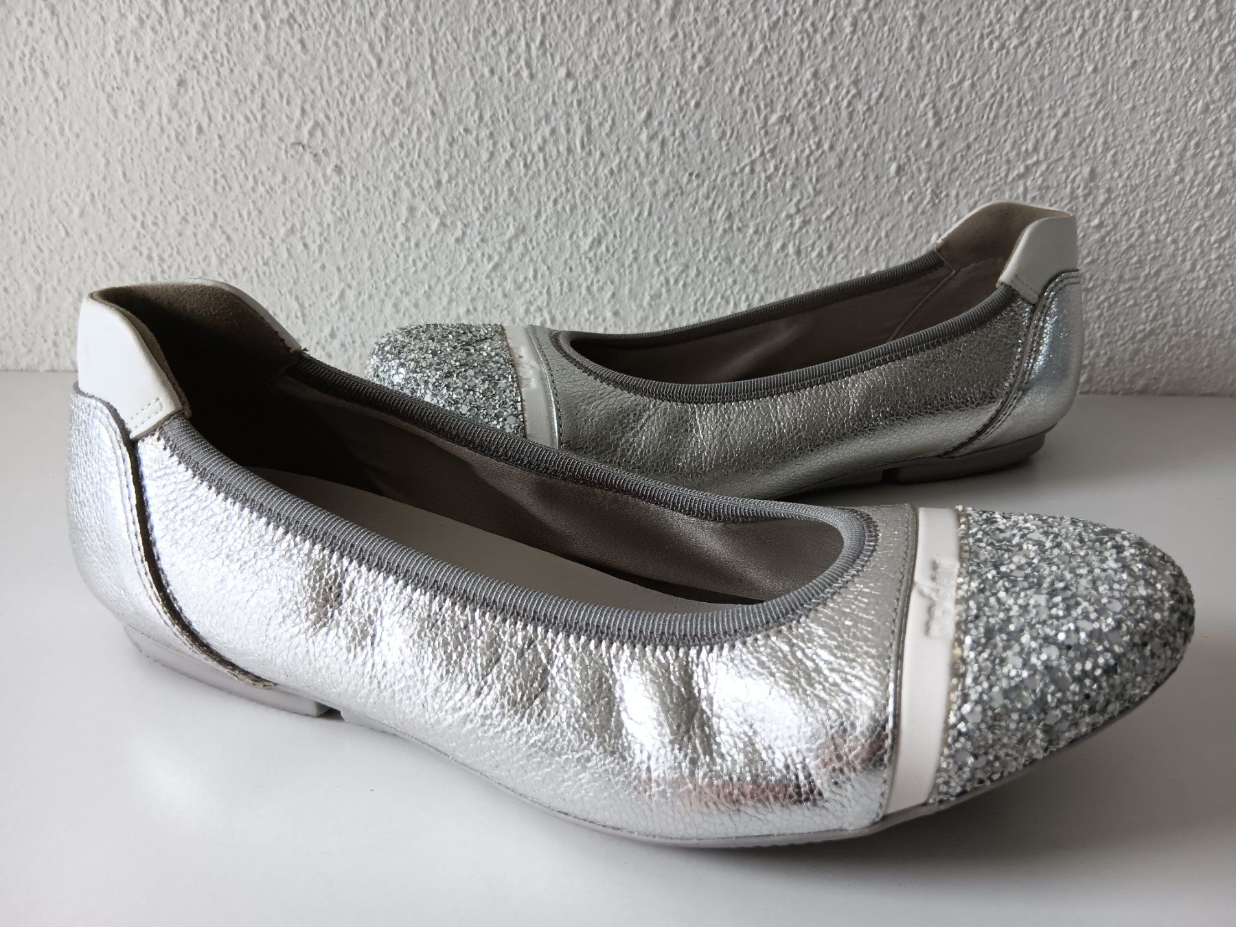 Hogan Damenschuhe: HOGAN chaussures / lederschuhe pointure / Nummer 35 – Gebraucht aus Cossonay-ville von Super-Price-Quality