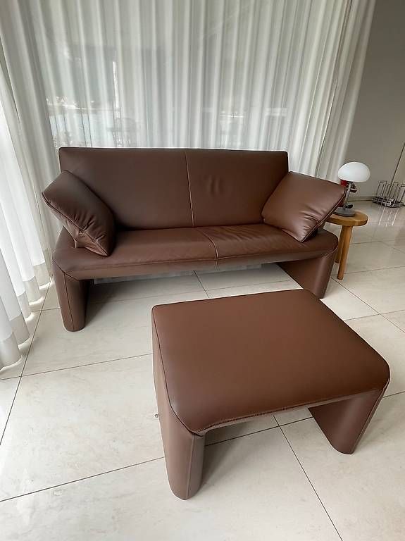 Pfister Divani: Braunes Echtledersofa mit Hocker – Usato da Mollis venduto da ric_xdn9