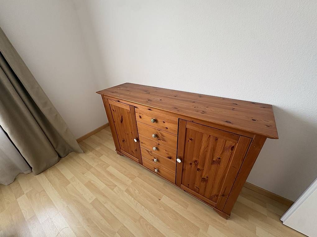 Kommoden: Commode en bois massif  – Gebraucht aus Lyss von chr_6v72 1