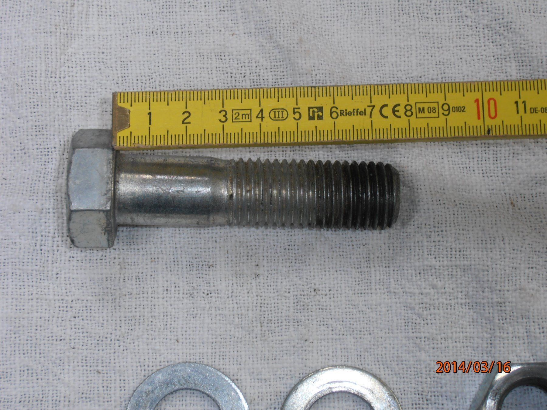 Piccoli pezzi di ricambio & Materiali di consumo: Schrauben mittel 9.5 / 7 cm – Usato da Bischofszell venduto da Museumscafe 3