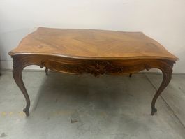 antiker Esstisch Louis XV Stil Nussbaum 19. Jahrhundert