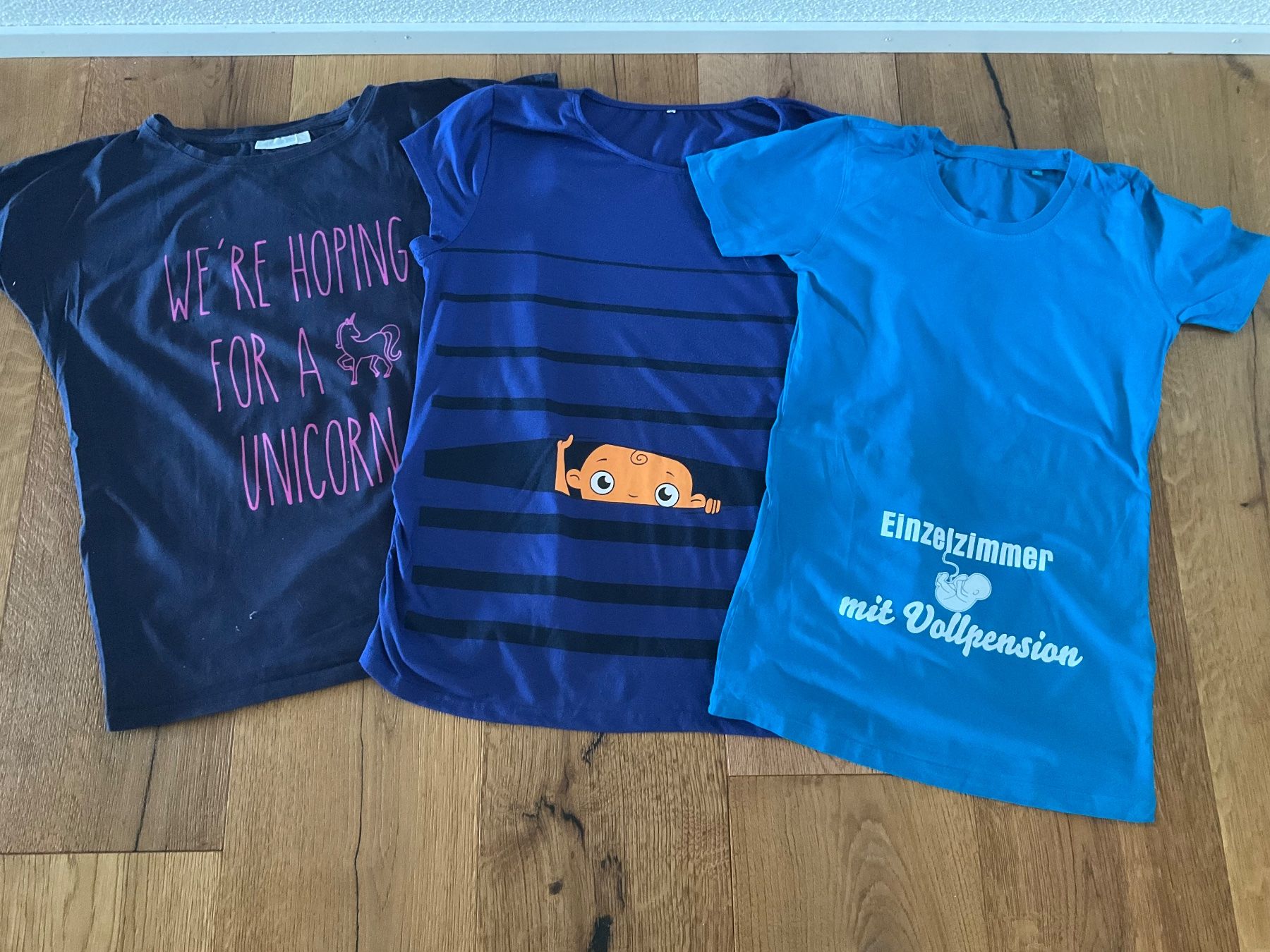 T-Shirts: Umstands-T-Shirts Grösse M – Gebraucht aus Bubikon von ser_8hky 2