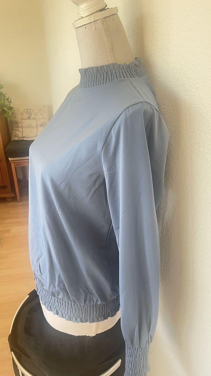 Only Top: Langarmshirt blau highneck  – Difettoso da Altenrhein venduto da Luke2015 1