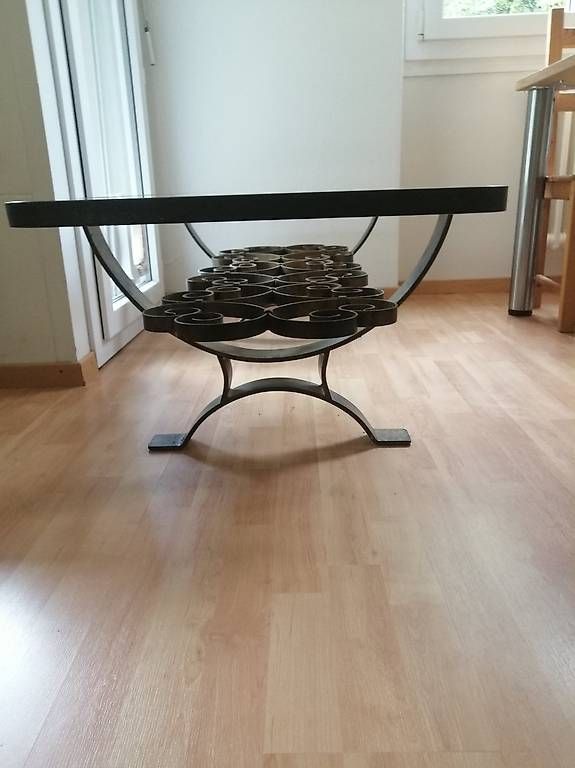 Tavoli: Massiver Salontisch mit Glasplatte – Usato da Köniz venduto da Yeti34 1