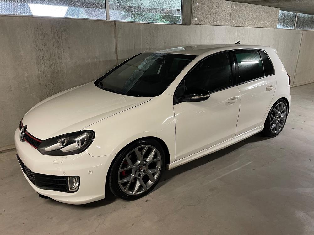 VW GOLF GTI Edition 35 235 Ps Navi Leder-Stoff Xenon Alu