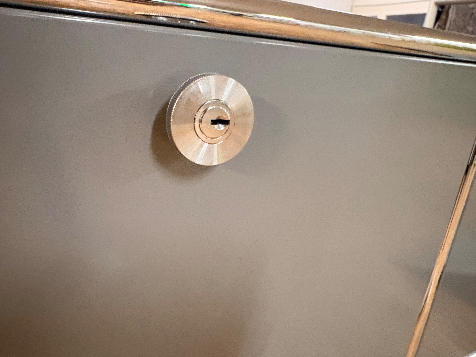 USM Scaffali: USM Sideboard - USM Mittelgrau – Usato da Hellbühl venduto da copy-swiss 4