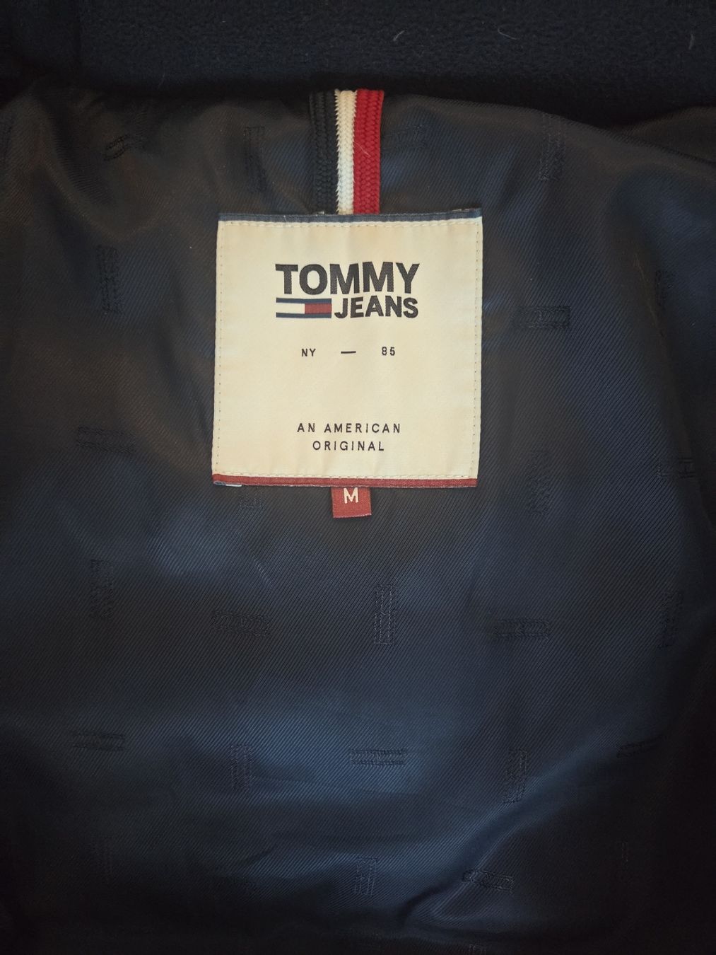 Tommy Hilfiger Giacche: Tommy jeans Daunenjacke "M" – Usato da Luzern venduto da schatz1990 2