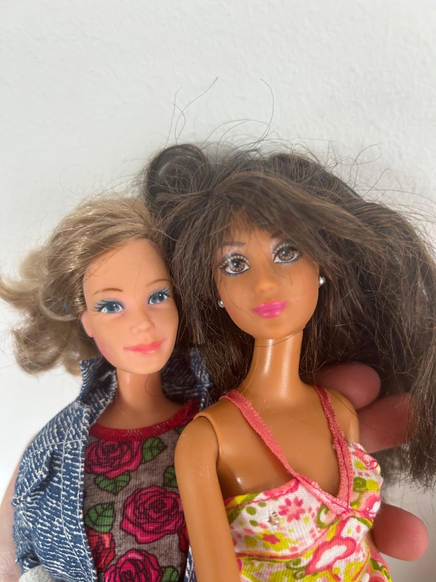 Poupées: 2 Barbies Mattel – D'occasion à Zürich par markus234 1
