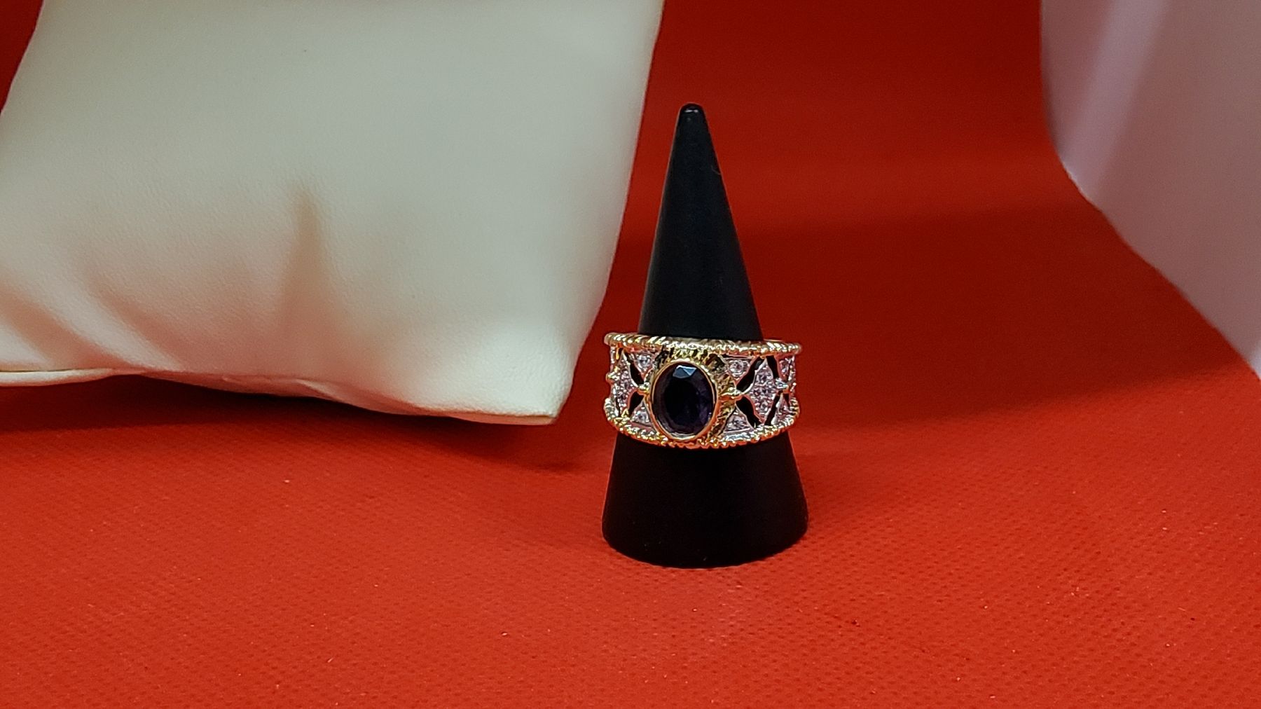 Ringe: Ring mit blauem Stein und Zirkonia – Neu (gemäss Beschreibung) aus Herisau von Nluanalucas