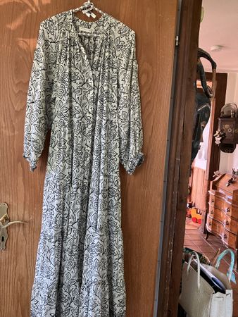 Sommerkleid von Maison Hotel, Gr. M, gemustert, neuwertig
