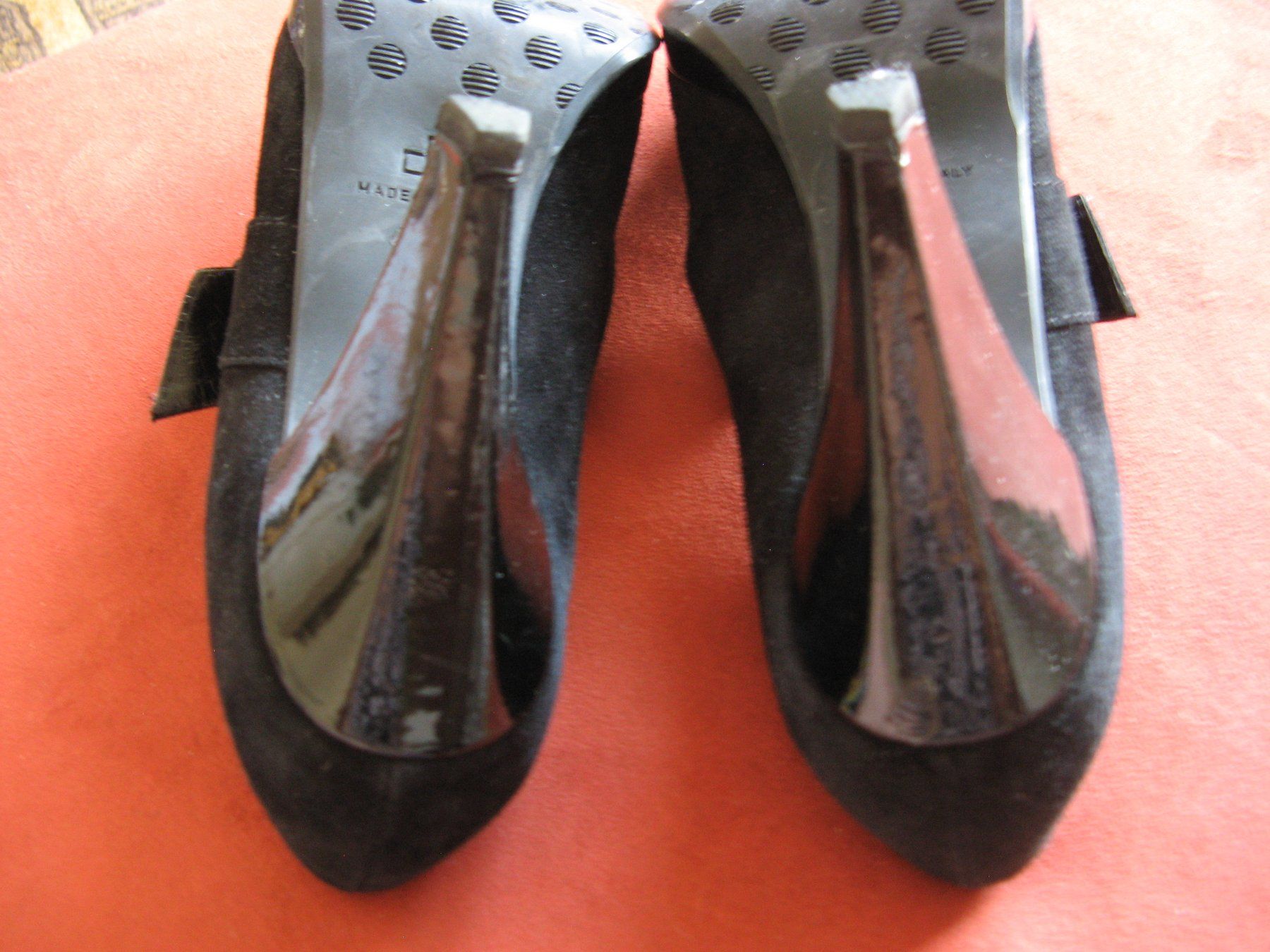 Scarpe da donna: Schwarze Wildleder Damenschuhe Gr. 40 – Usato da Zürich venduto da apil 5
